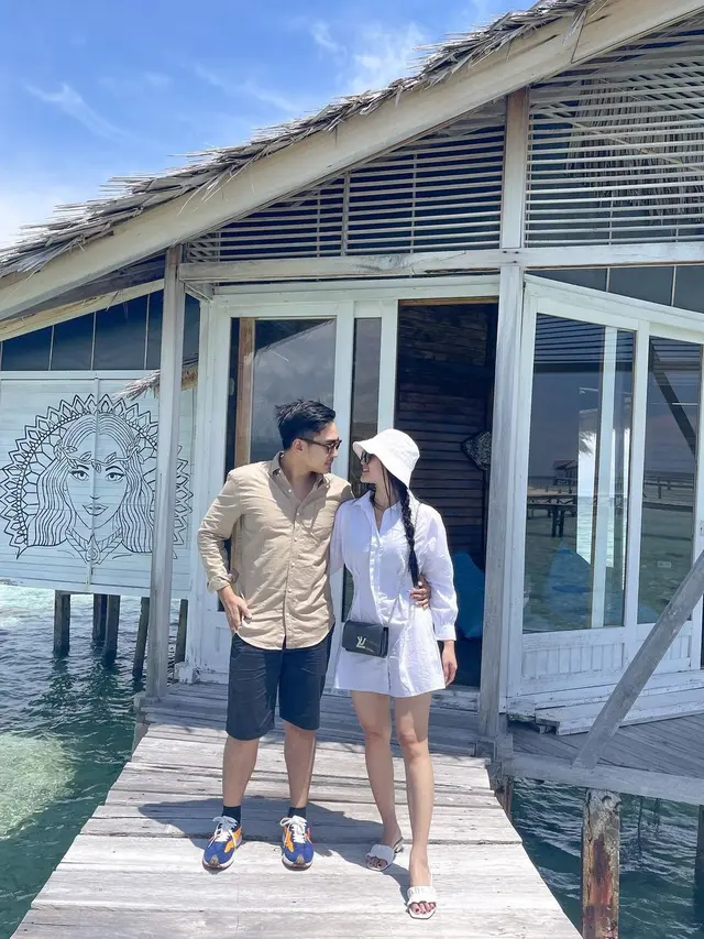 Istri Hamil Anak Pertama, Ini 5 Potret Lutfi Agizal dan Nadya Indry Usai Menikah