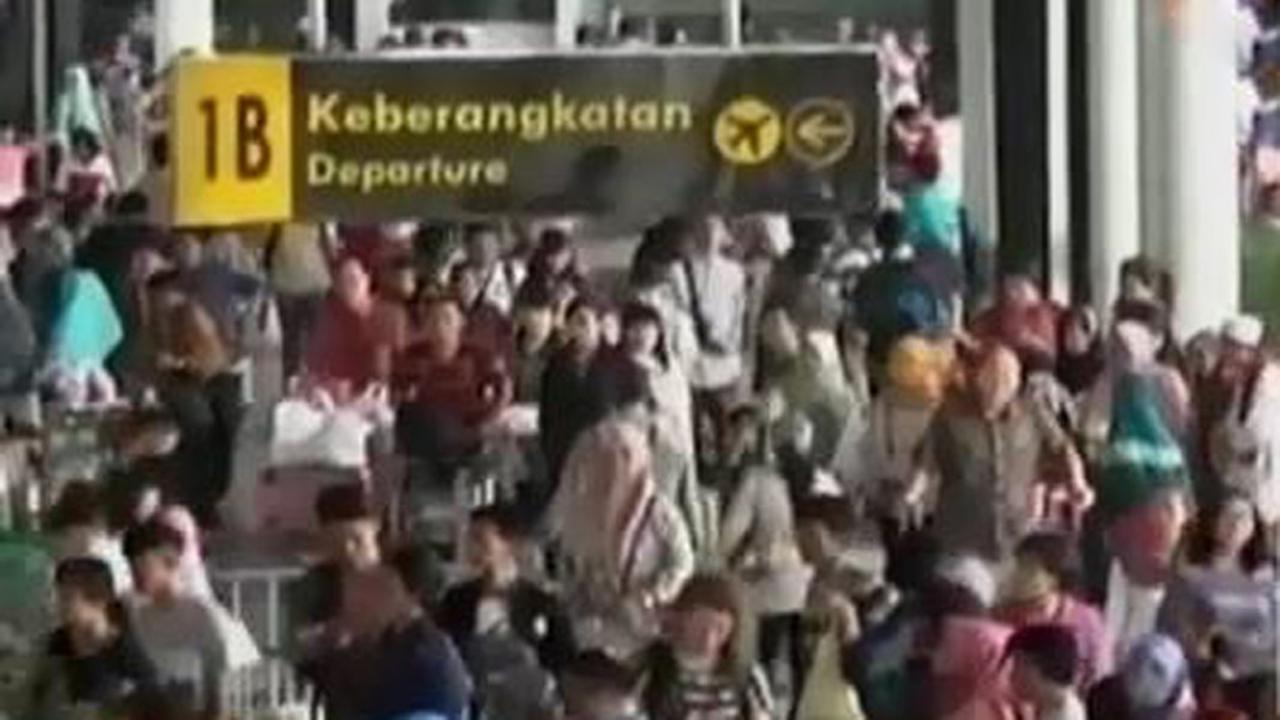 Kepadatan Arus Balik di Bandara