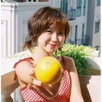 friendly woman/coyright pexels/stayhereforu