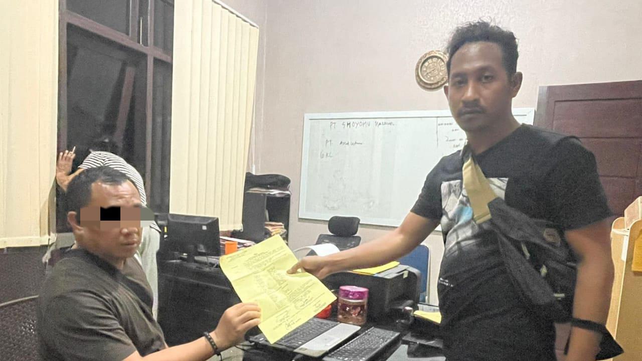 Seorang pimpinan ormas, ditangkap polisi usai kerusuhan yang menimbulkan korban jiwa di Kota Kendari.(Liputan6.com/Dok Polda Sultra)