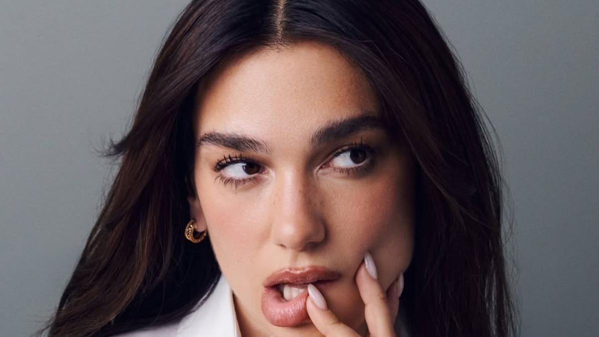 Pose Elegan Dua Lipa Saat Ditunjuk Jadi BA Bvlgari, Sejajar dengan Lisa BLACKPINK dan Anne Hathaway