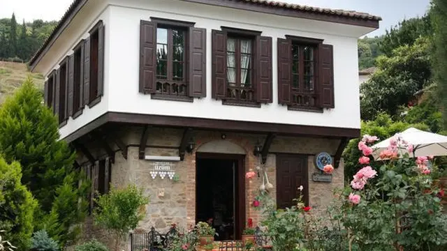 7 Desain Rumah Jadul dan Klasik yang Lagi Hits, Sentuhan Nostalgia Masa Lalu