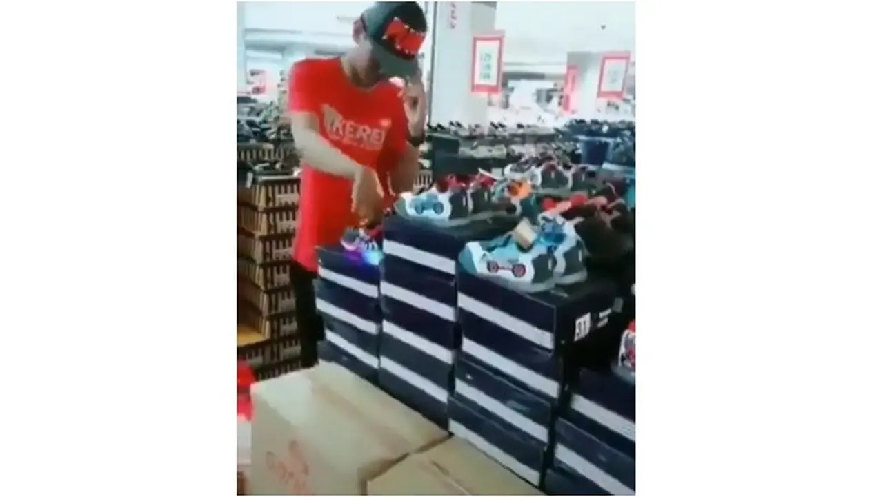Kocak, Gabut Di Mall Pria Ini Jadi Dj Dadakan