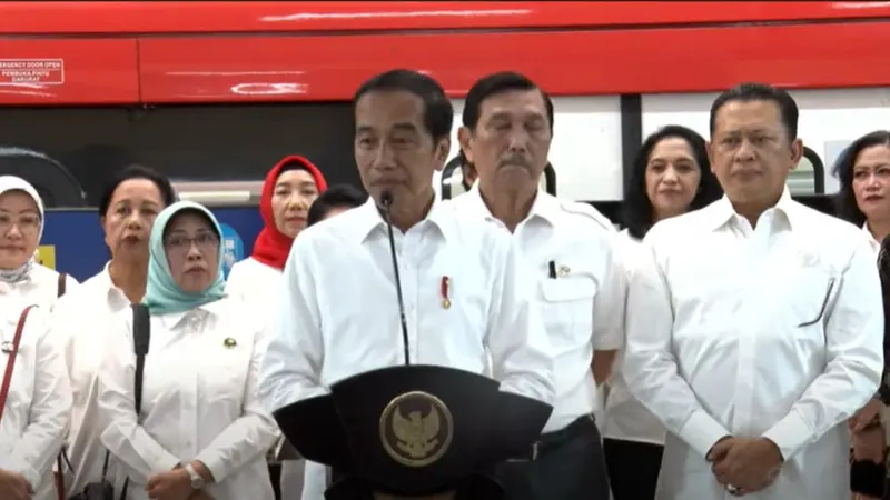 Presiden Joko Widodo (Jokowi) meresmikan LRT terintegrasi Jabodebek, Senin (28/8/2023). (Foto: tangkapan layar/Youtube Sekretariat Kabinet)