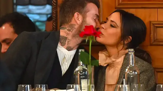 7 Potret Jadul David dan Victoria Beckham, Selalu Tampil Romantis Sejak Dulu