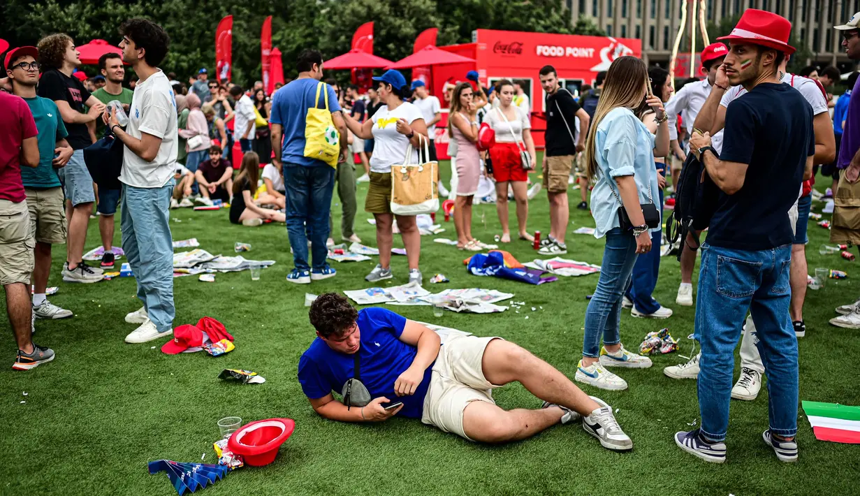Gli Azzurri justru dipaksa lebih banyak bermain bertahan. (Piero CRUCIATTI/AFP)