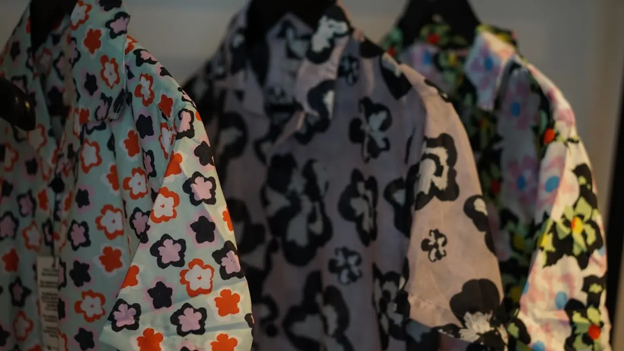 Kolaborasi Dunia Fashion dan Karya Seni yang Fungsional dan Atraktif