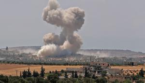 Ilustrasi serangan udara di provinsi Idlib Suriah yang bergejolak (AFP/Omar Haj Kadour)