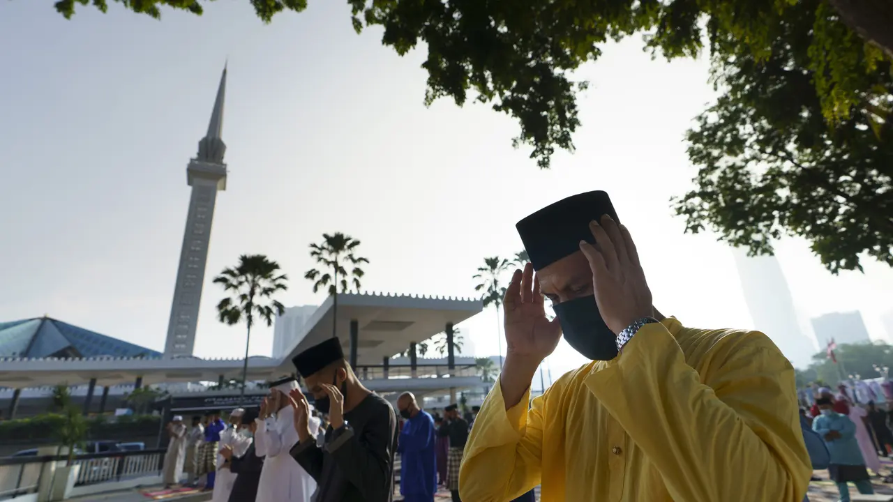 Melihat Hari Raya Idul Fitri di Berbagai Negara