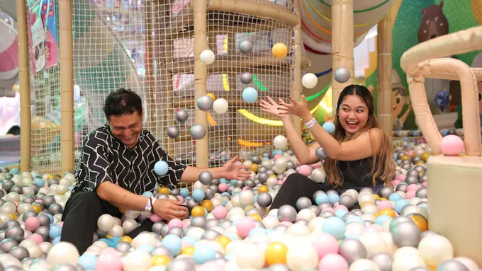 couple november disukai banyak orang