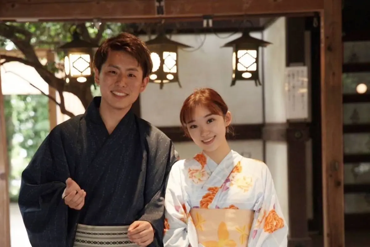 Potret Livy Renata Ngedate Bareng Tomo Pakai Yukata Ini Tuai Sorotan