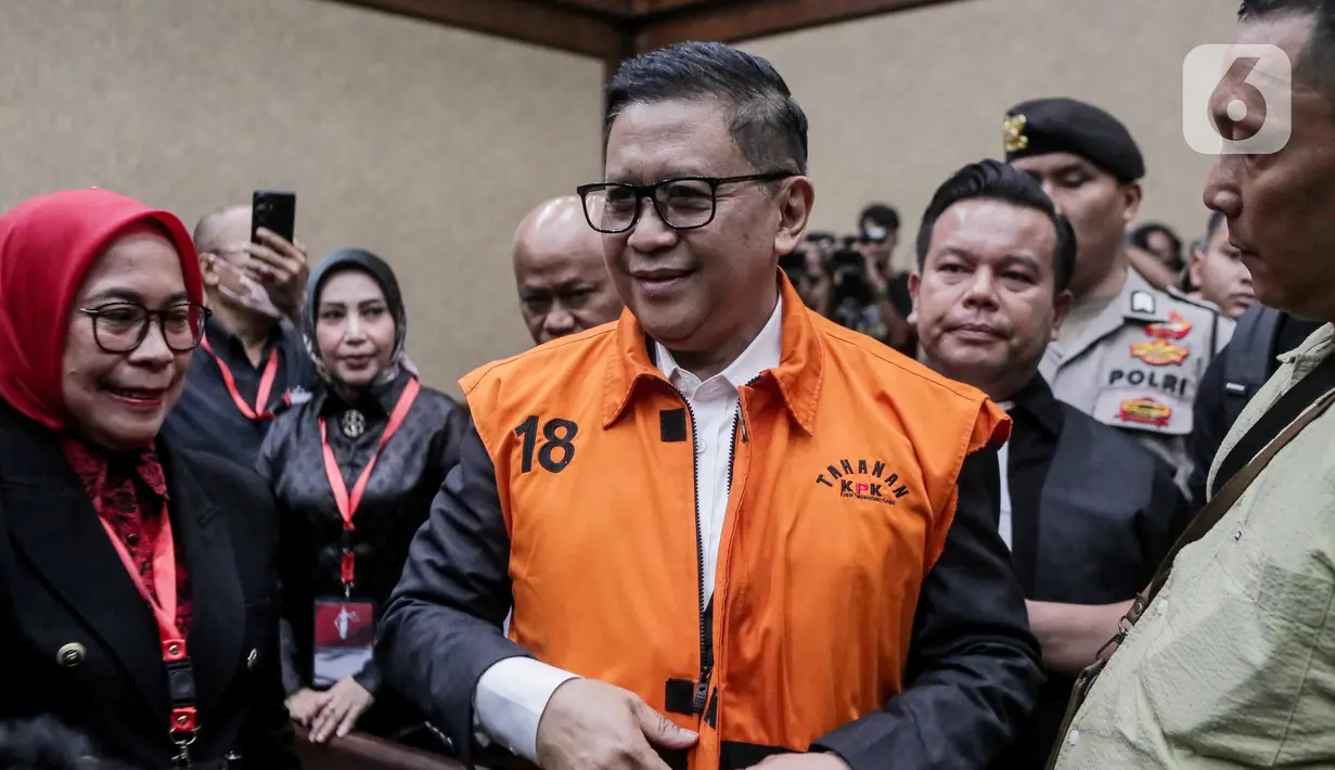 Uang tersebut diduga diberikan dengan tujuan agar Wahyu Setiawan mengupayakan KPU menyetujui permohonan pergantian antarwaktu (PAW) calon anggota legislatif terpilih dari Daerah Pemilihan (Dapil) Sumatera Selatan (Sumsel) I. (Liputan6.com/Herman Zakharia)