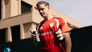 Marc-Andre ter Stegen Blunder Hadap Sion di Kualifikasi Conference League, Netizen Indonesia Dukung Maarten Paes untuk Jadi Kiper Utama Ajax