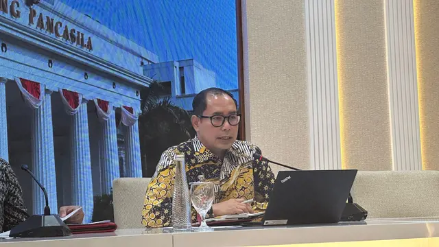 Direktur Pelindungan WNI dan BHI Kemlu RI Judha Nugraha dalam keterangan pers kepada media di Jakarta, Senin (16/12/2024). (Liputan6.com/Benedikta Miranti)