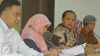 KPU DKI Jakarta menggelar konferensi pers terkait surat suara yang telah disiapkan untuk Pilkada DKI putaran kedua, Jakarta, Selasa (18/4). (Liputan6.com/Helmi Afandi)