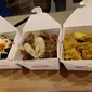 Menu gulai ayam, beef brisket, dan black mentai chicken yang dihadirkan Makanku berkolaborasi dengan Kisaku. (Liputan6.com/Dinny Mutiah)