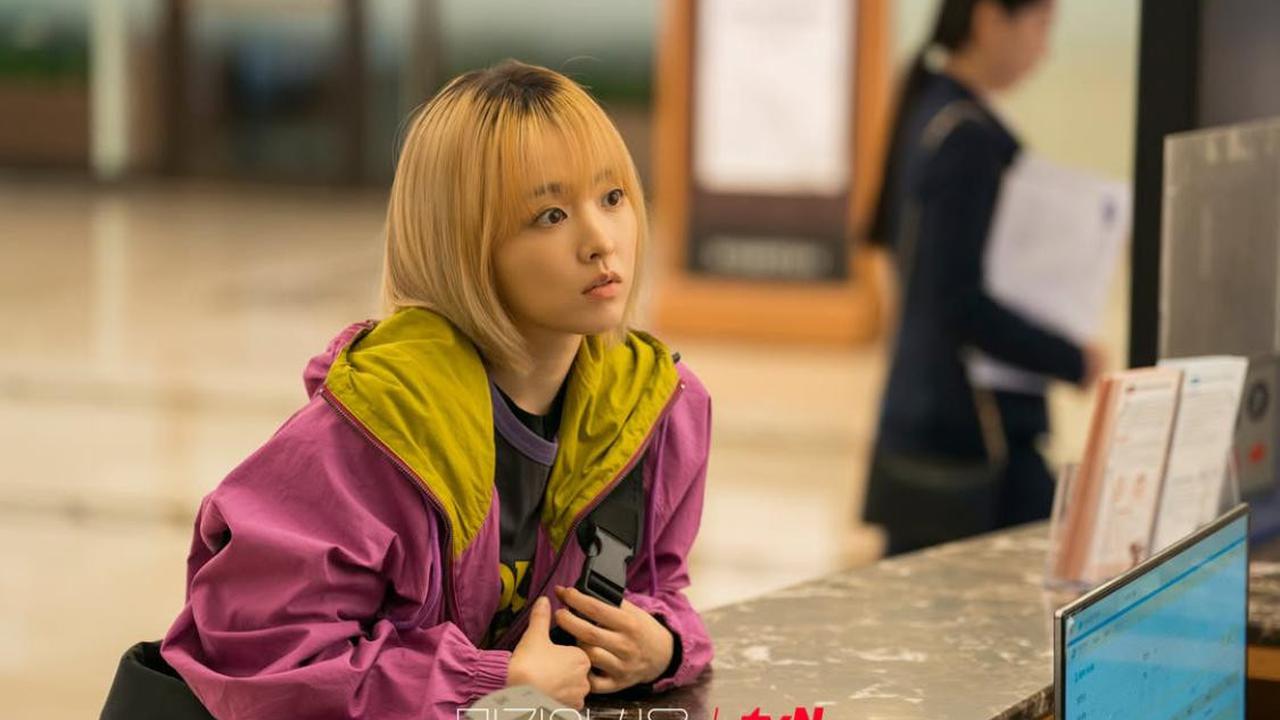 4 Potret Rambut Baru Park Bo Young untuk Drama 'OUR UNWRITTEN SEOUL' Jadi Sorotan Penggemar