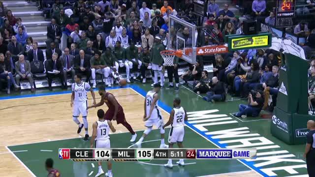 Berita video game recap NBA 2017-2018 antara Milwaukee Bucks melawan Cleveland Cavaliers  dengan skor 119-116.