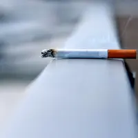 Rokok menjadi salah satu penyebab kematian terbanyak di dunia. (unsplash.com/@johnmcclane)