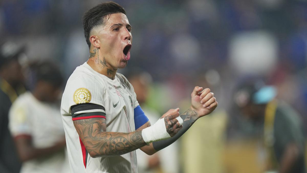 Kapten Chelsea Enzo Fernandez Sebut 5 Kandidat Juara Premier League: Mengejutkan, MU Masuk dalam Daftar!