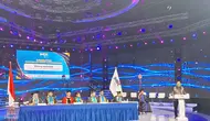 Wisuda IMDE ke-XIX, Lulusan Diingatkan Tak Berhenti Belajar di Era AI