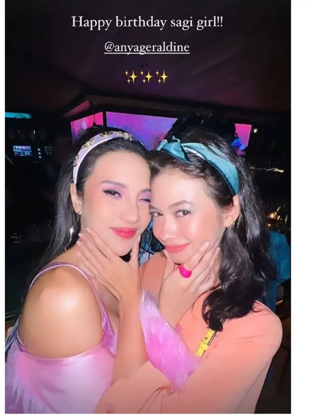 8 Potret Artis di Pesta Ultah Anya Geraldine, BCL dan Tiko Serasi Bergaya 90-an