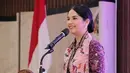 Annisa Pohan tampil dengan gaya humble sasat bertemu IKAWATI Jawa Timur (@annisayudhoyono)