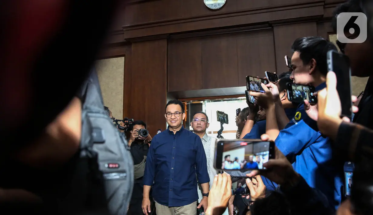 Anies Baswedan mengaku kedatangan untuk memberi dukungan moril kepada Thomas Lembong yang terjerat kasus dugaan korupsi terkait importasi gula. (Liputan6.com/Angga Yuniar)