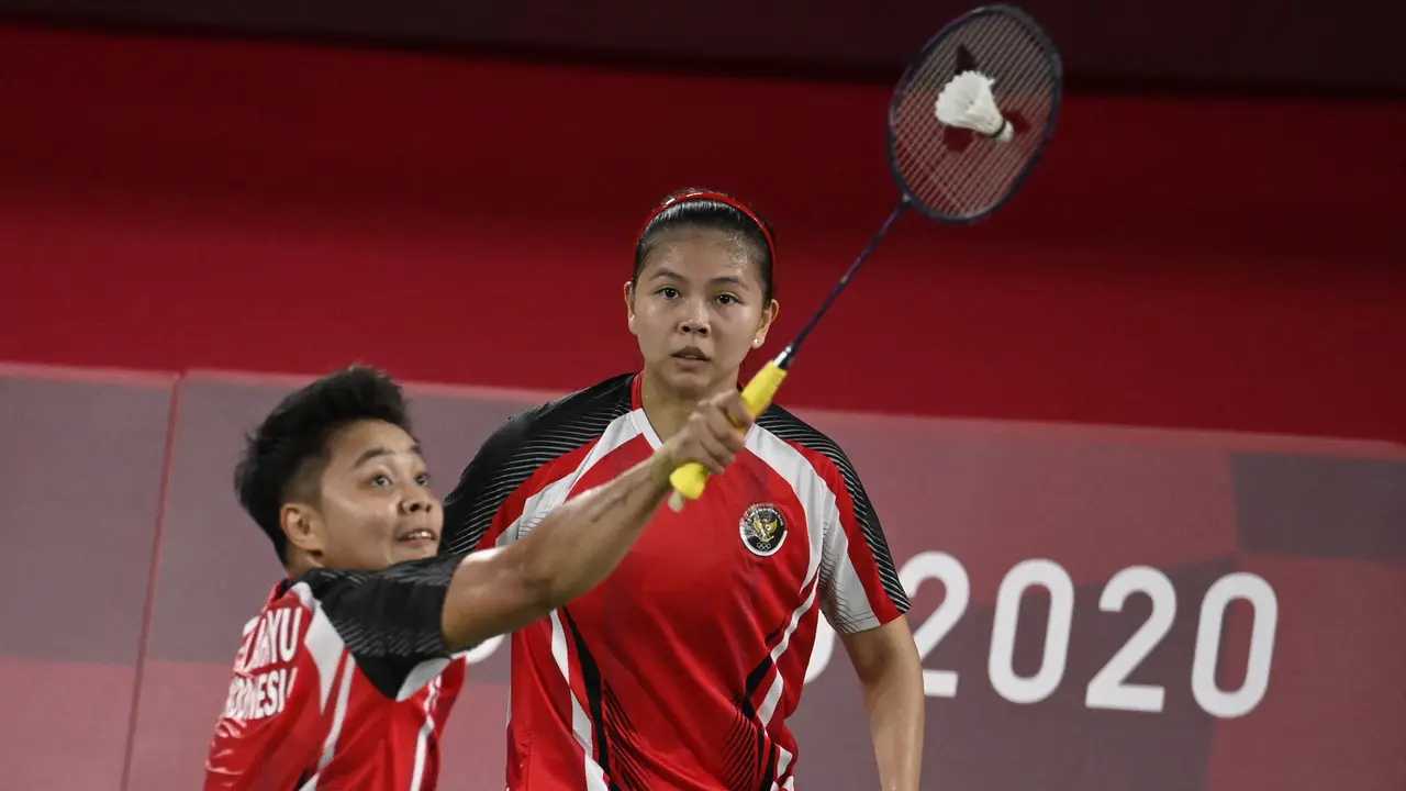 Greysia / Apriyani Kalahkan Pasangan Malaysia