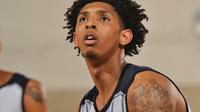 Guard Chicago Bulls, Cameron Payne, diprediksi absen hingga November karena cedera pada kaki kanannya. (NBA.com)