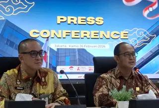 Dirjen AHU Widodo buka suara terkait polemik status kewarganegaraan anak alumni penerima beasiswa LPDP Dwi Sasetyaningtyas, dari WNI menjadi WN Inggris. (Liputan6.com/Rifqy Alief Abiyya)