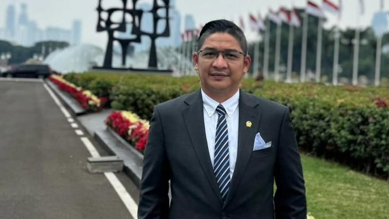 VIDEO: Gregetan Pasha Ungu DPR Kritik Biaya Haji 2025: Lucu Seolah Turun Tapi Naik!