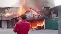 Kronologi Kebakaran Gudang Ekspedisi di Jakbar, Titik Api Berawal dari Loteng