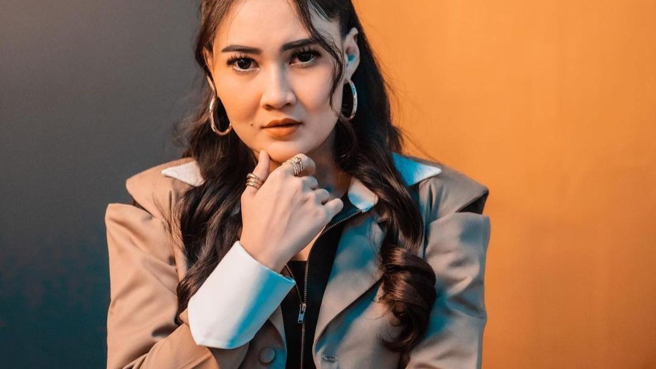Agama Nella Kharisma<br>