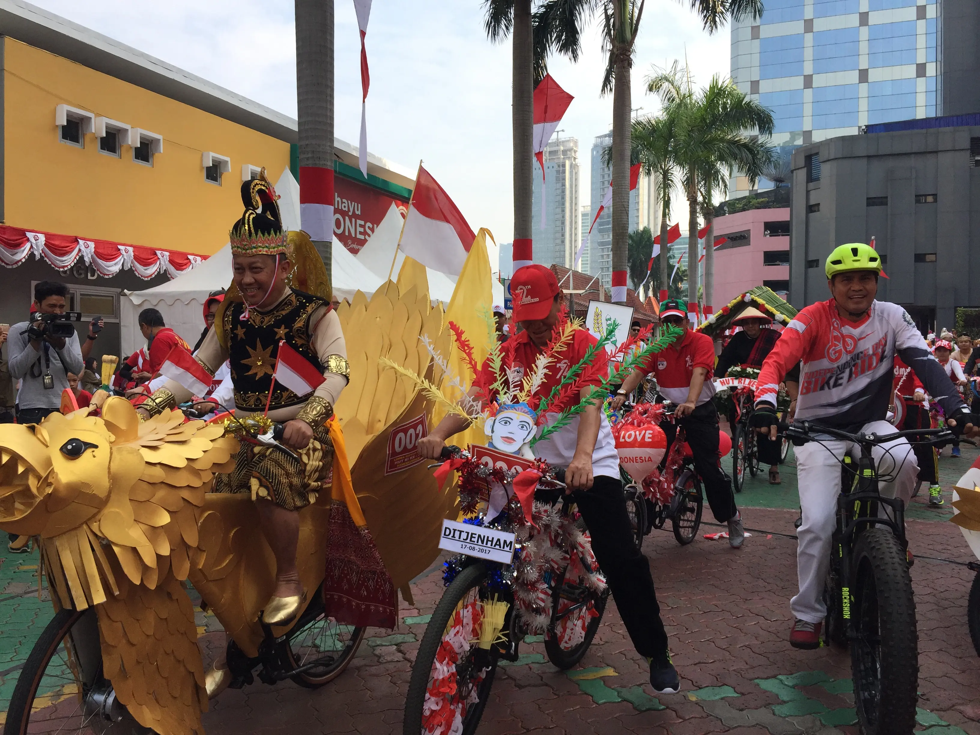 Parade sepeda hias di Kemenkumham (Liputan6.com/Lisza Egeham)