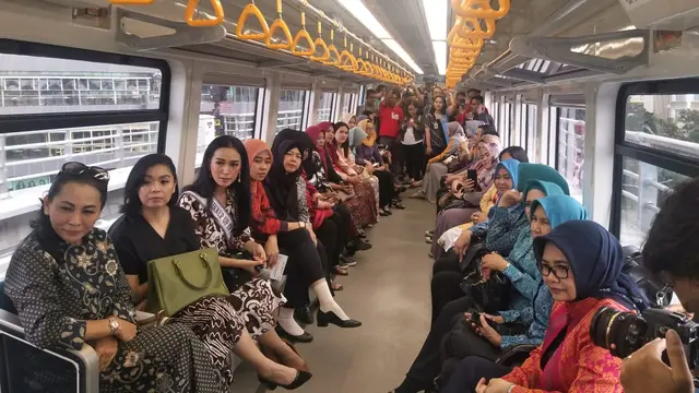 Cara Unik Diskusi Edukasi Kanker Serviks di Gerbong LRT Palembang