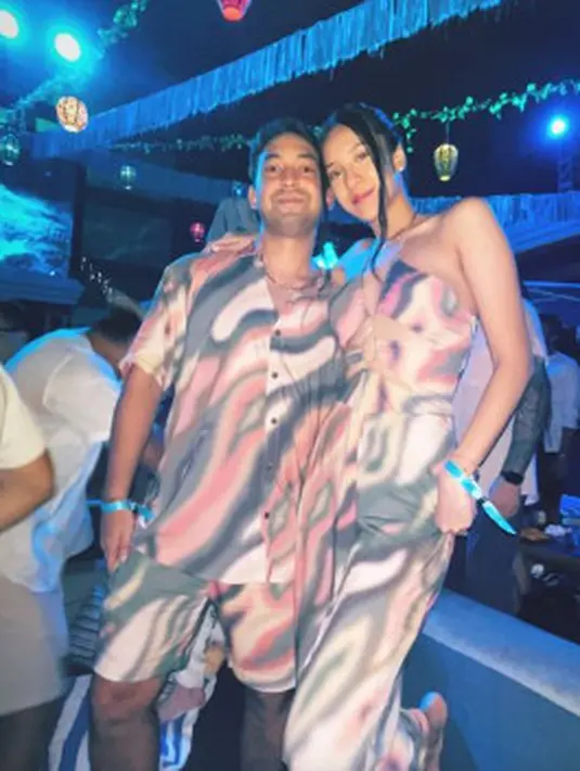Menjadi penutup di ulang tahunnya, Anya Geraldine membuat perayaan di sebuah klub [instagram/anyageraldine]