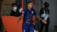 Pemain PSIS Semarang, Jonathan Cantillana melakukan selebrasi usai mencetak gol ke gawang Barito Putera dalam laga pekan ke-8 BRI Liga 1 2021/2022 di Stadion Sultan Agung, Bantul, Rabu (20/10/2021). (Bola.com/Bagaskara Lazuardi)
