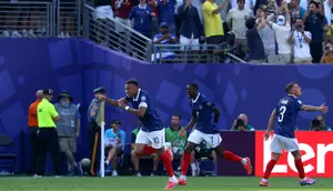 Prancis vs Swedia: Mbappe 2 Gol, Les Bleus Melaju ke Babak 16 Besar
