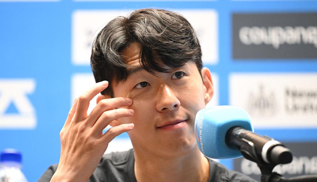 Setelah 10 tahun membela Spurs, Son Heung Min memutuskan untuk pergi saat kontraknya masih tersisa satu tahun. (Photo by Jung Yeon-je / AFP)