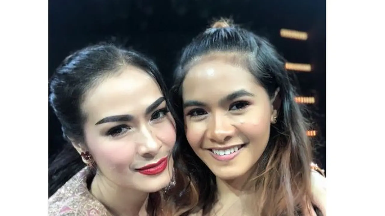 Iis Dahlia dan Juwita Salshadilla