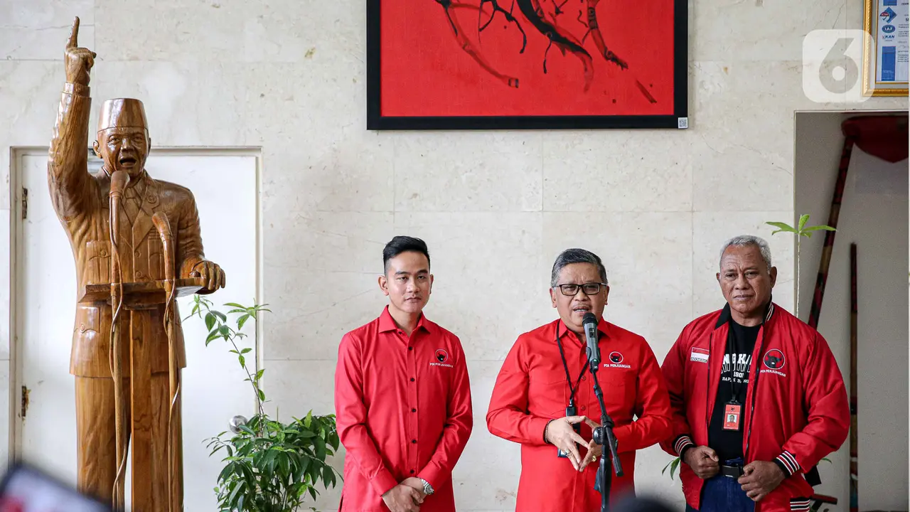 Sekretaris Jenderal PDI Perjuangan (Sekjen) Hasto Kristiyanto mengatakan, Ketua DPP PDIP Puan Maharani melirik Wali Kota Solo Gibran Rakabuming Raka sebagai bakal calon wakil presiden (cawapres).