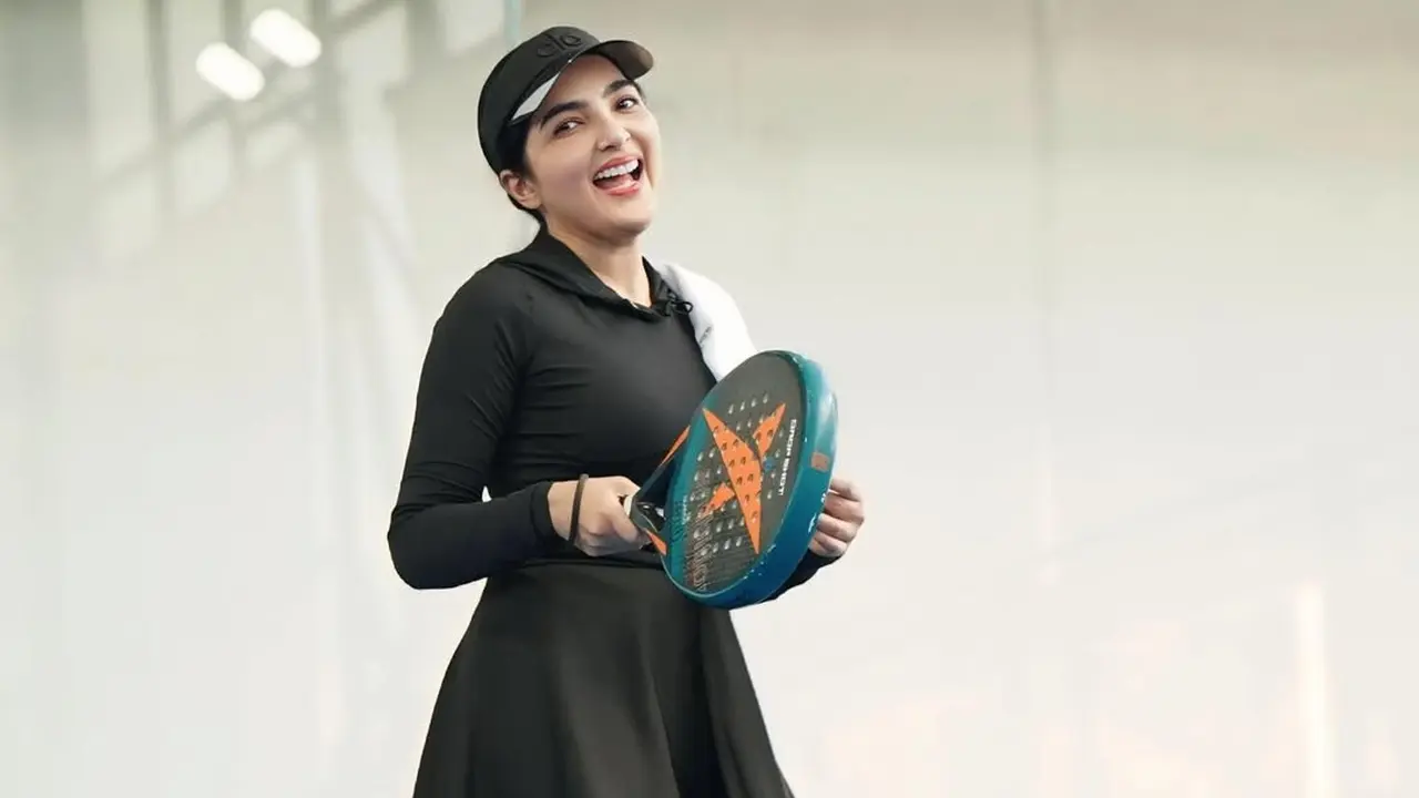 6 Gaya Ashanty Ikut Tren Olahraga Hits Padel, Tampil Sporty Chic Serba Hitam