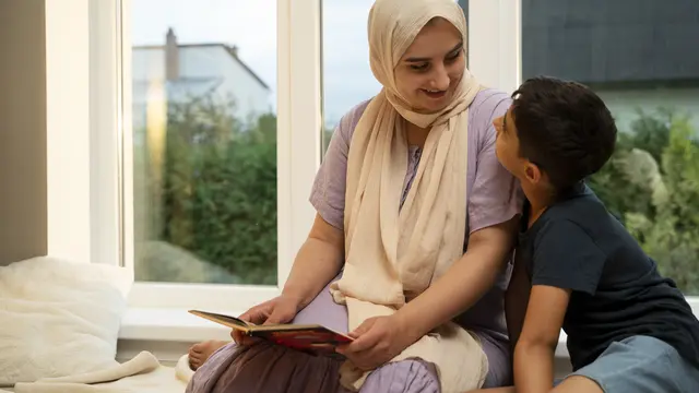 ilustrasi ibu dan anak