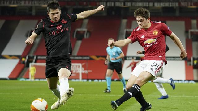 FOTO: Ditahan Imbang 0-0 Real Sociedad, Manchester United Lolos ke Babak 16 Besar Liga Europa - Daniel James; Igor Zubeldia