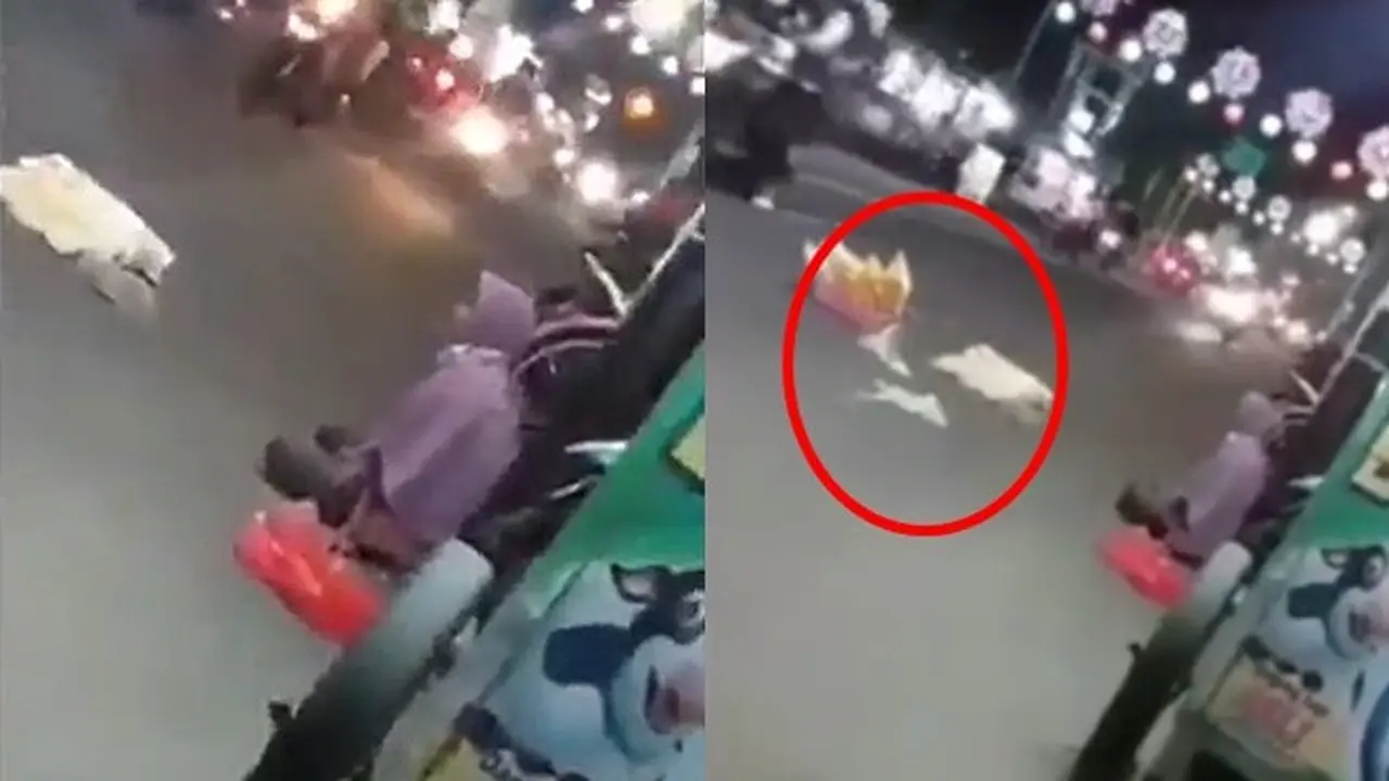 Viral Video Wanita Teriak Histeris dan Buang Dagangannya di Jalan Karena Tidak Laku