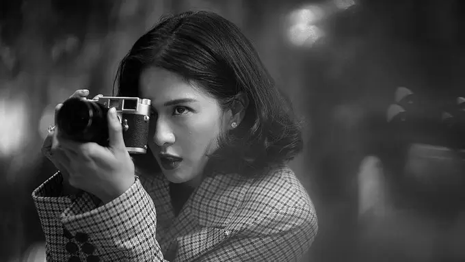 [Bintang] Nggak Mati Gaya. Ini Bukti Dian Sastrowardoyo Hot Mom Paling Hits