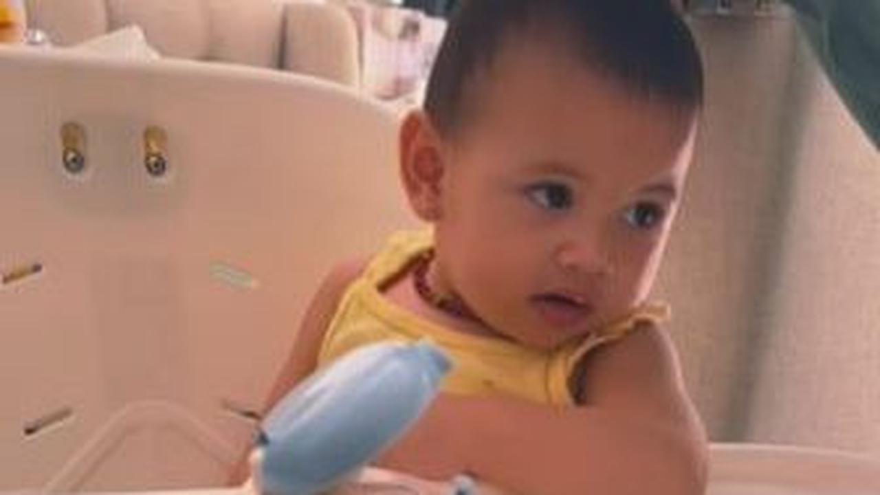 <b>Sosok 'Booster' Menggemaskan Iwan Bule</b>