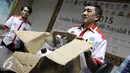 Petugas BNN memperlihatkan mesin pompa air yang dijadikan tersangka sebagai tempat menyeludupkan Sabu, Jakarta, Rabu (8/7/2015). BNN amankan dua perempuan dan Sabu sebanyak 10,392,9 gram. (Liputan6.com/Helmi Afandi)
