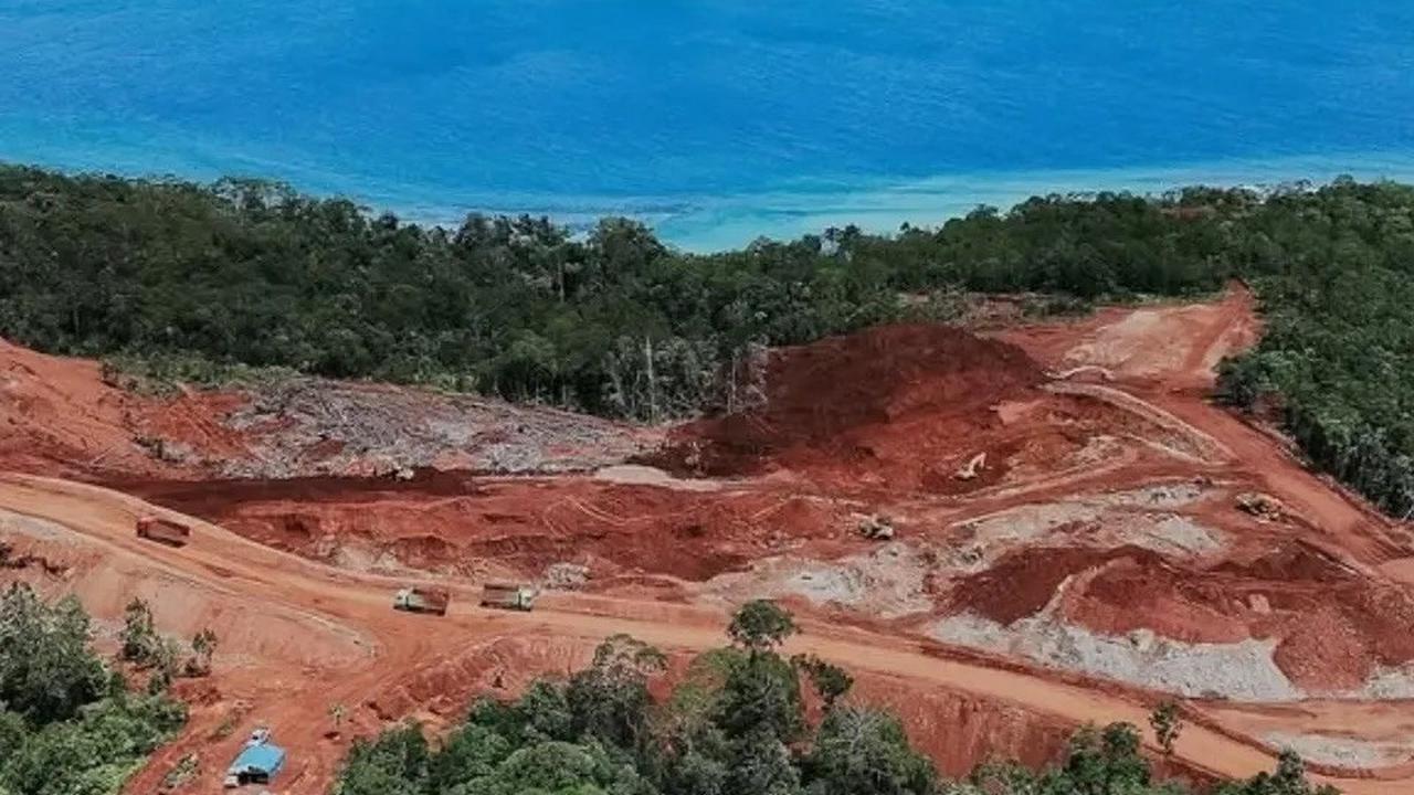 Kementerian Kehutanan Siapkan Langkah Hukum Terhadap Perusahaan Tambang di Raja Ampat